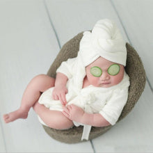 Load image into Gallery viewer, 2 Pcs/set Baby Girl Photography with Scarf & Bathrobes - smilybee