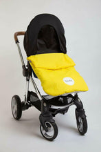 Load image into Gallery viewer, Blinky Buggy Blanket Go-Anywhere with Sun Shade (UV50+) & Built-in Sleep Shade - smilybee