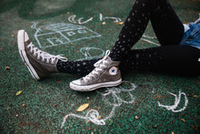 Load image into Gallery viewer, Zohara "Rise And Shine" Silver Print Tights