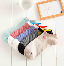 Load image into Gallery viewer, High Quality Cute Striped Women Casual Cotton Socks - smilybee
