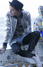 Load image into Gallery viewer, Zohara "Rise And Shine" Silver Print Tights

