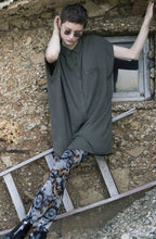 Load image into Gallery viewer, Zohara "Earth Goddess" Grey Orange Print Tights
